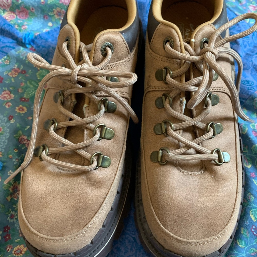 Sketchers Jammers, never worn Size 9 in Women’s